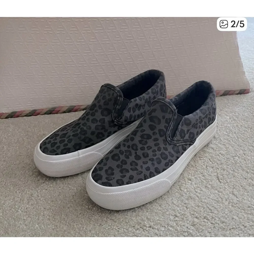 Restricted Black and Gray Cheetah Print Platform Slip On Sneakers Women's Sz 7 - Picture 1 of 7